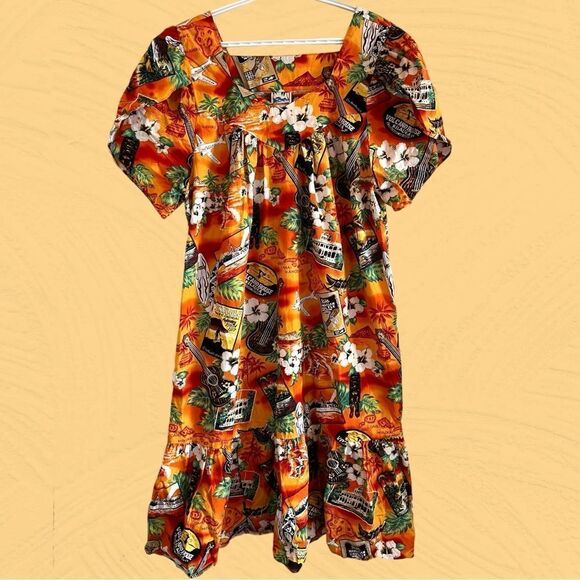 Vintage Hawaiian muumuu dress - Picture 1 of 9
